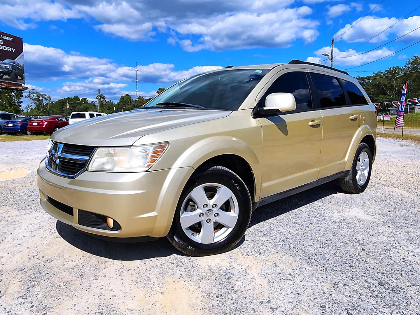 2010 Biege Dodge Journey SXT (3D4PG5FV1AT) with an 3.5L V6 SOHC 24V engine, 6-Speed Automatic transmission, located at 18001 Kellogg Rd, Saucier, MS, 39574, (228) 832-1441, 39.421459, -76.641457 - THIRD ROW !! 2010 DODGE JOURNEY SXT – It's A CARFAX Well-Maintained Vehicle! – CARFAX GREAT-VALUE Vehicle! – DODGE Strong! - V6! 3.5L SOHC 24V – Runs GREAT - Just Serviced! – AUTOMATIC Transmission – Ice COLD A/C with Rear Controls – AM // FM // - Photo#20